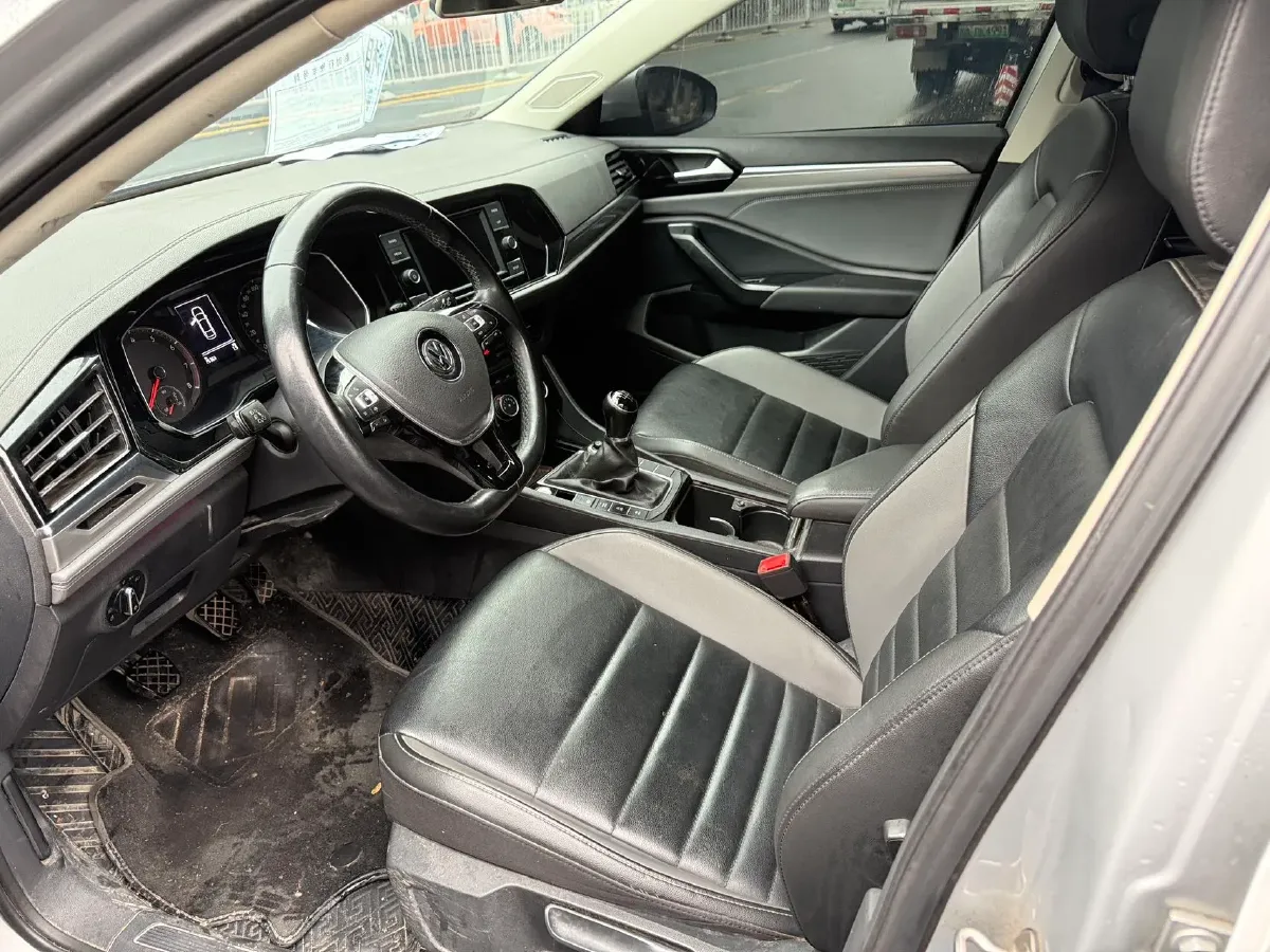 2020 Volkswagen Sagitar 1.2T 116HP L4 5MT,autocango,china used car exporter,china ev exporter,chinese used car exporter,chinese used ev exporter