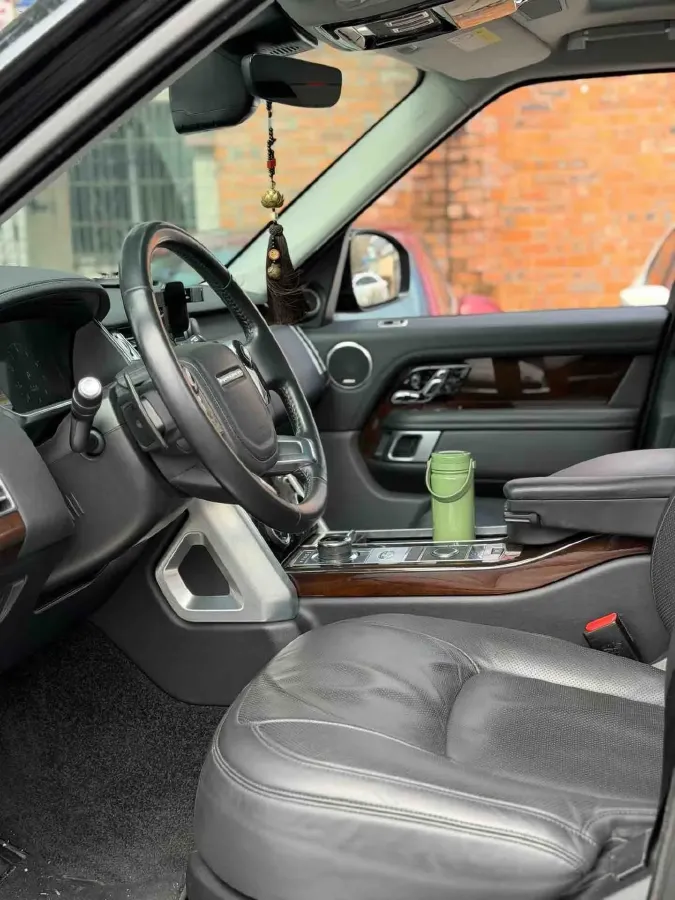 2021 Land Rover Range Rover 3.0T 400HP L6 8AT,autocango,china used car exporter,china ev exporter,chinese used car exporter,chinese used ev exporter