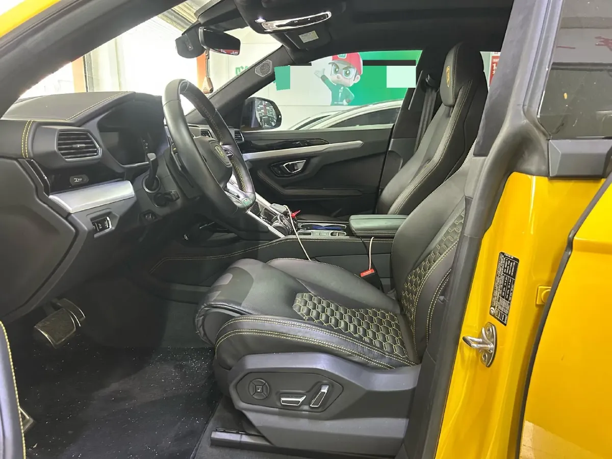 2021 Lamborghini Urus 4.0T 641HP V8 8AT,autocango,china used car exporter,china ev exporter,chinese used car exporter,chinese used ev exporter