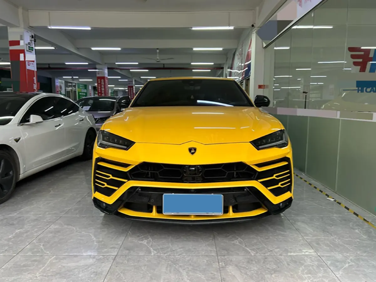 2021 Lamborghini Urus 4.0T 641HP V8 8AT,autocango,china used car exporter,china ev exporter,chinese used car exporter,chinese used ev exporter