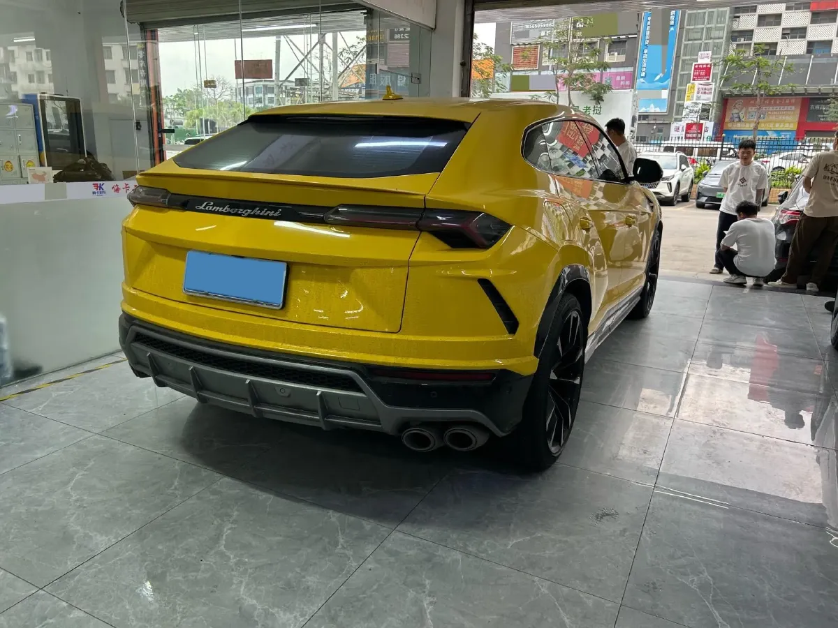 2021 Lamborghini Urus 4.0T 641HP V8 8AT,autocango,china used car exporter,china ev exporter,chinese used car exporter,chinese used ev exporter