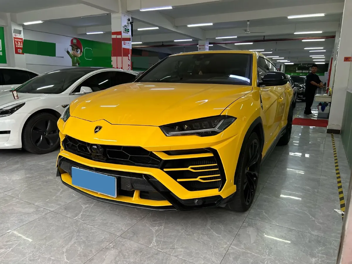 2021 Lamborghini Urus 4.0T 641HP V8 8AT,autocango,china used car exporter,china ev exporter,chinese used car exporter,chinese used ev exporter