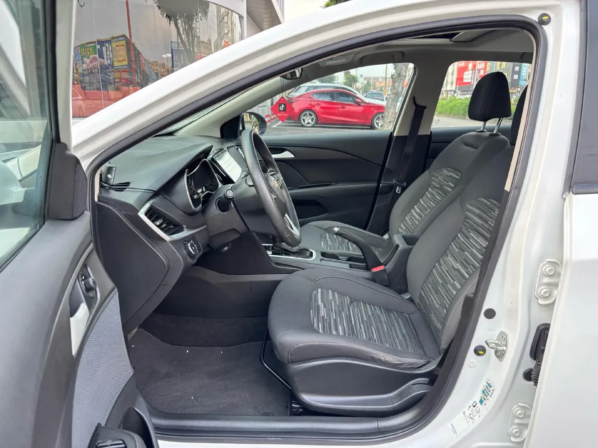 2019 Chevrolet Cavalier 1.5L 113HP L4 6AT,autocango,china used car exporter,china ev exporter,chinese used car exporter,chinese used ev exporter