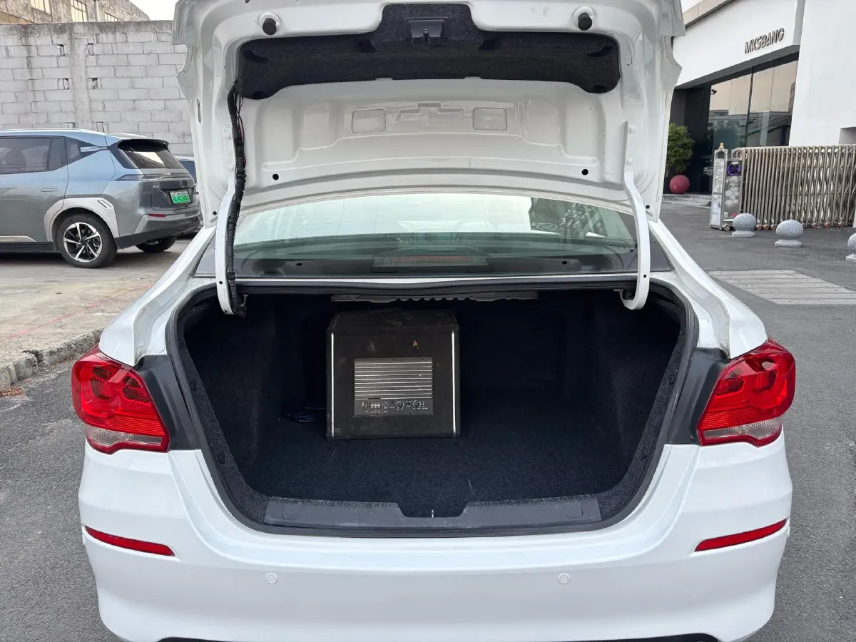 2019 Chevrolet Cavalier 1.5L 113HP L4 6AT,autocango,china used car exporter,china ev exporter,chinese used car exporter,chinese used ev exporter