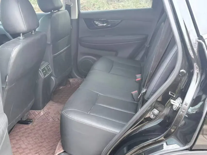 2025 Nissan X-Trail 2.0L 151HP L4 CVT,autocango,china used car exporter,china ev exporter,chinese used car exporter,chinese used ev exporter