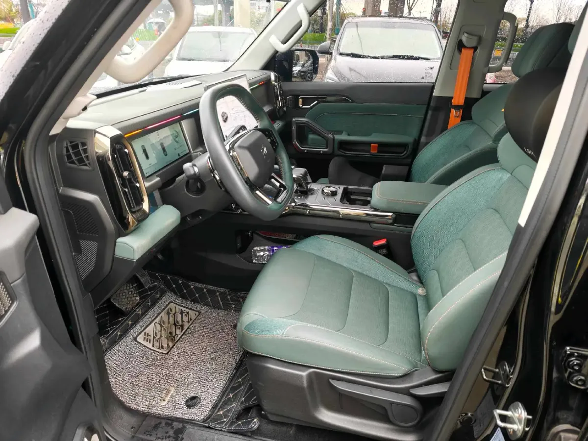 2023 Jetour Traveller 1.5T 184HP L4 7DCT,autocango,china used car exporter,china ev exporter,chinese used car exporter,chinese used ev exporter