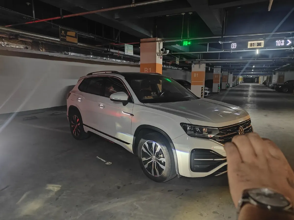 2020 Volkswagen Tayron 2.0T 220HP L4 7DCT,autocango,china used car exporter,china ev exporter,chinese used car exporter,chinese used ev exporter