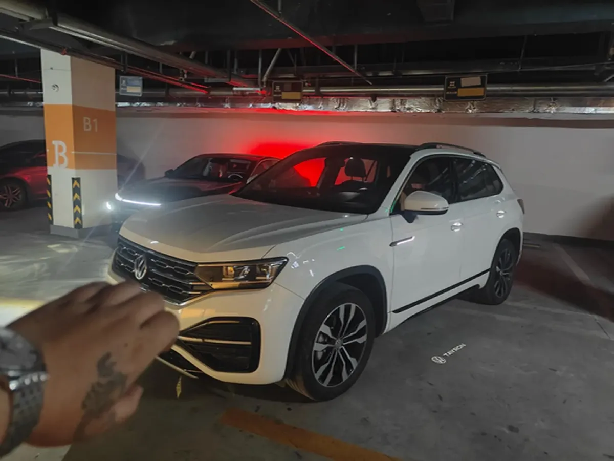 2020 Volkswagen Tayron 2.0T 220HP L4 7DCT,autocango,china used car exporter,china ev exporter,chinese used car exporter,chinese used ev exporter