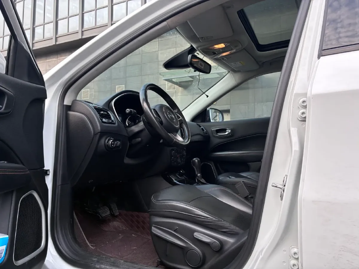 2019 Jeep Compass 1.3T 173HP L4 7DCT,autocango,china used car exporter,china ev exporter,chinese used car exporter,chinese used ev exporter