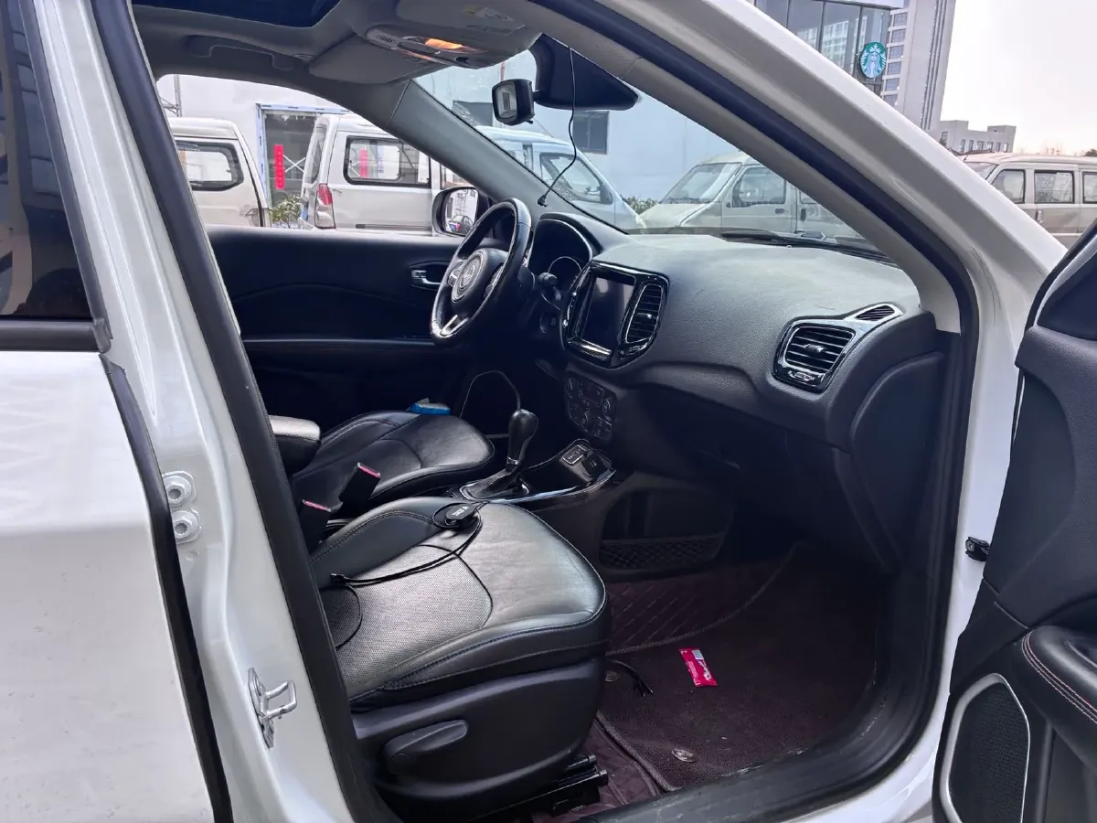 2019 Jeep Compass 1.3T 173HP L4 7DCT,autocango,china used car exporter,china ev exporter,chinese used car exporter,chinese used ev exporter