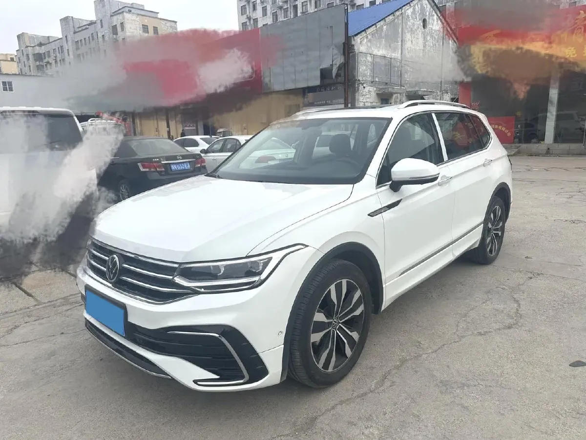 2024 Volkswagen Tiguan L 2.0T 186HP L4 7DCT,autocango,china used car exporter,china ev exporter,chinese used car exporter,chinese used ev exporter