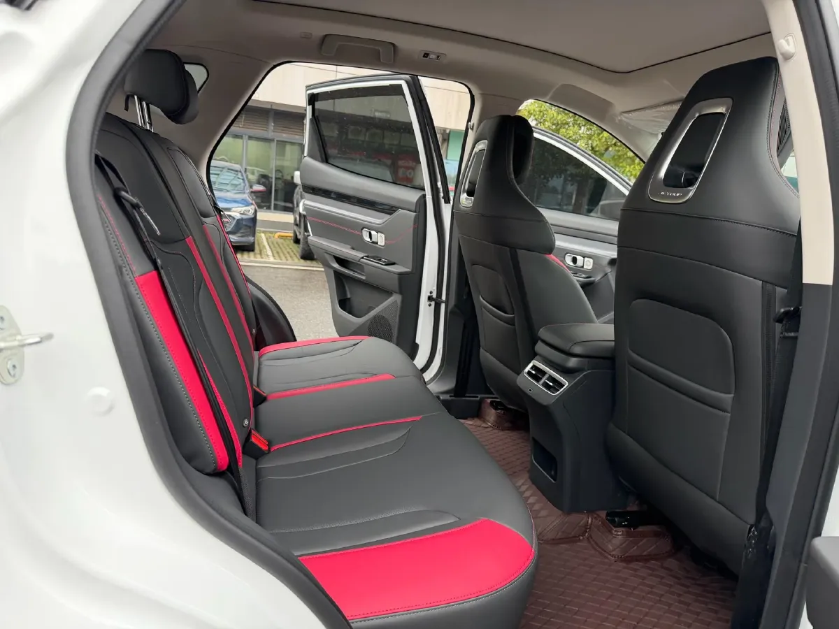 2024 Jetour DASHING 1.5T 156HP L4 6DCT,autocango,china used car exporter,china ev exporter,chinese used car exporter,chinese used ev exporter