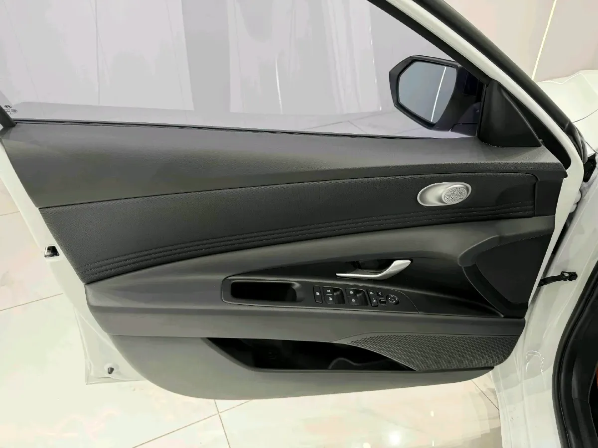 2022 Hyundai Elantra 1.5L 115HP L4 CVT,autocango,china used car exporter,china ev exporter,chinese used car exporter,chinese used ev exporter