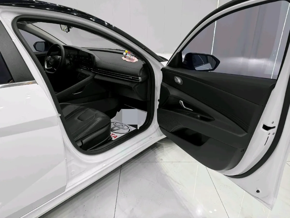 2022 Hyundai Elantra 1.5L 115HP L4 CVT,autocango,china used car exporter,china ev exporter,chinese used car exporter,chinese used ev exporter