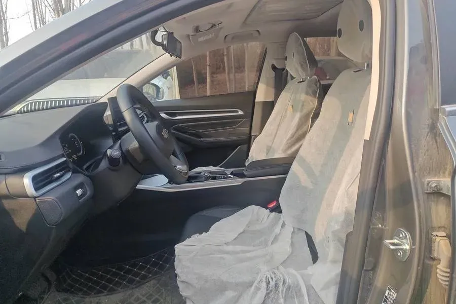 2025 Geely Emgrand 1.5L 127HP L4 CVT,autocango,china used car exporter,china ev exporter,chinese used car exporter,chinese used ev exporter