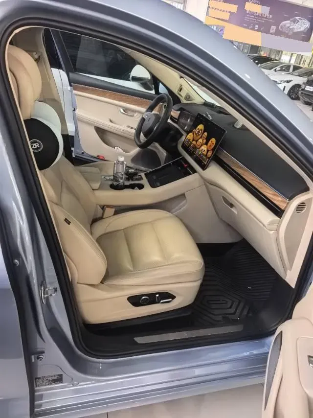 2023 HIMA AITO M5 1.5T 152HP L4 REEV 40KWH,autocango,china used car exporter,china ev exporter,chinese used car exporter,chinese used ev exporter