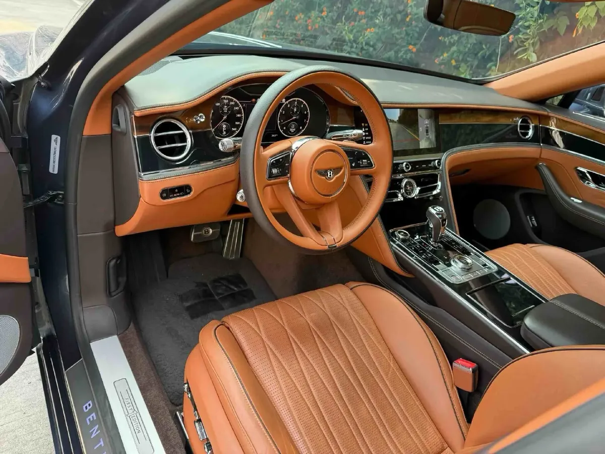 2021 Bentley Flying Spur 4.0T 550HP V8 8DCT,autocango,china used car exporter,china ev exporter,chinese used car exporter,chinese used ev exporter