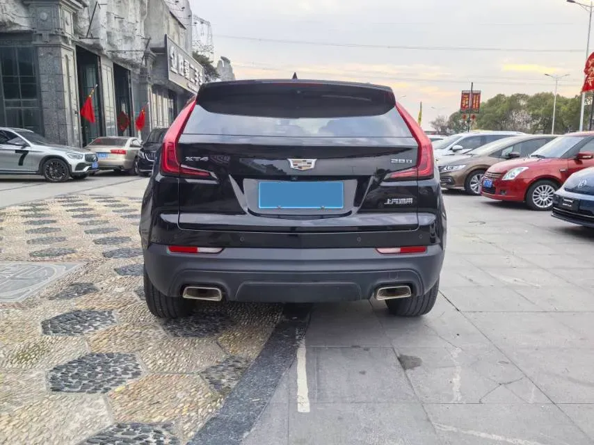 2021 Cadillac XT4 2.0T 237HP L4 9AT,autocango,china used car exporter,china ev exporter,chinese used car exporter,chinese used ev exporter