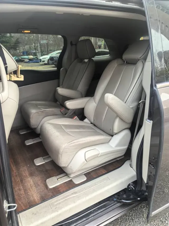 2020 Buick GL8 2.0T 237HP L4 9AT,autocango,china used car exporter,china ev exporter,chinese used car exporter,chinese used ev exporter