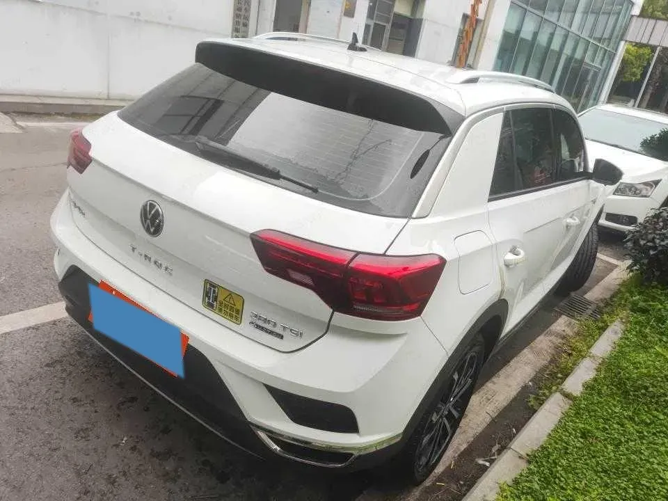 2021 Volkswagen T-Roc 1.4T 150HP L4 7DCT,autocango,china used car exporter,china ev exporter,chinese used car exporter,chinese used ev exporter