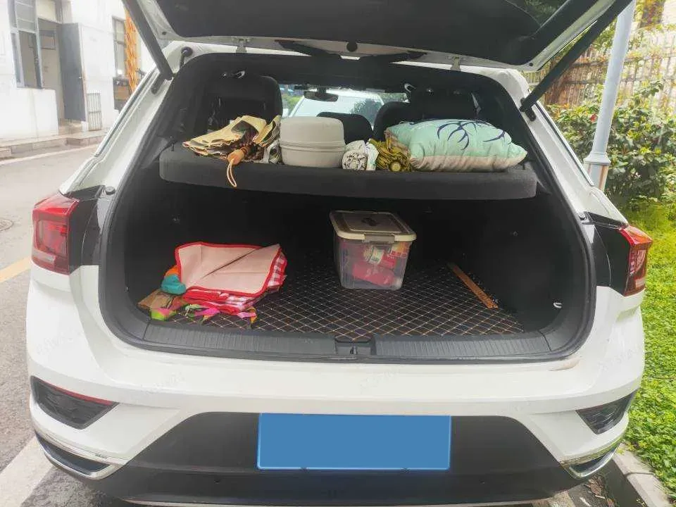 2021 Volkswagen T-Roc 1.4T 150HP L4 7DCT,autocango,china used car exporter,china ev exporter,chinese used car exporter,chinese used ev exporter