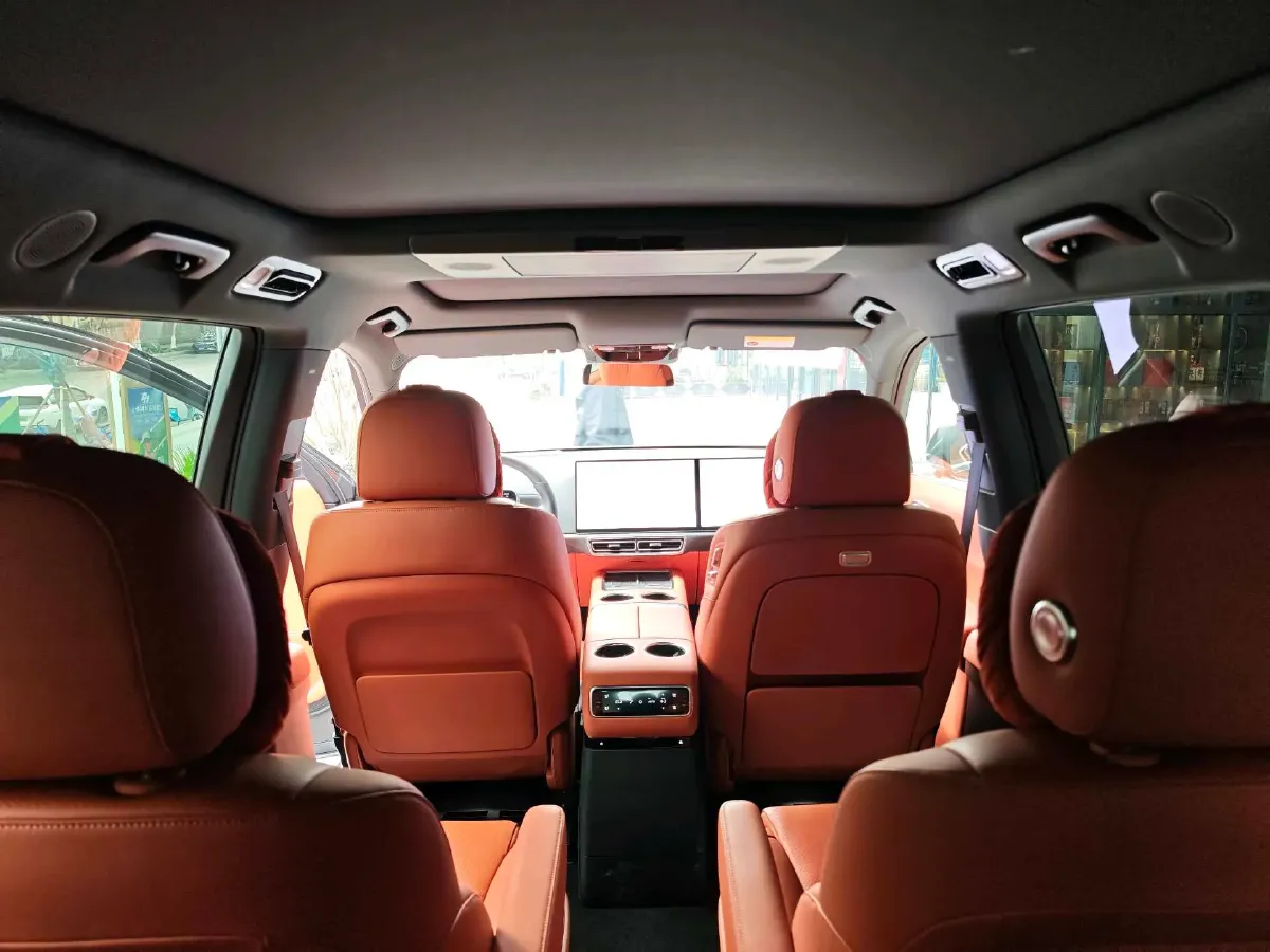 2024 Li L9 Range Extended 154HP REEV 52.3KWH,autocango,china used car exporter,china ev exporter,chinese used car exporter,chinese used ev exporter