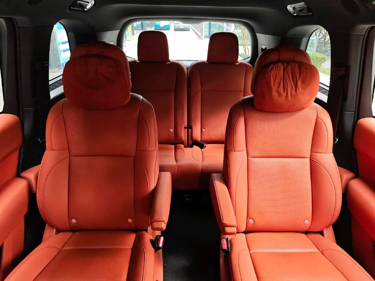 2024 Li L9 Range Extended 154HP REEV 52.3KWH,autocango,china used car exporter,china ev exporter,chinese used car exporter,chinese used ev exporter