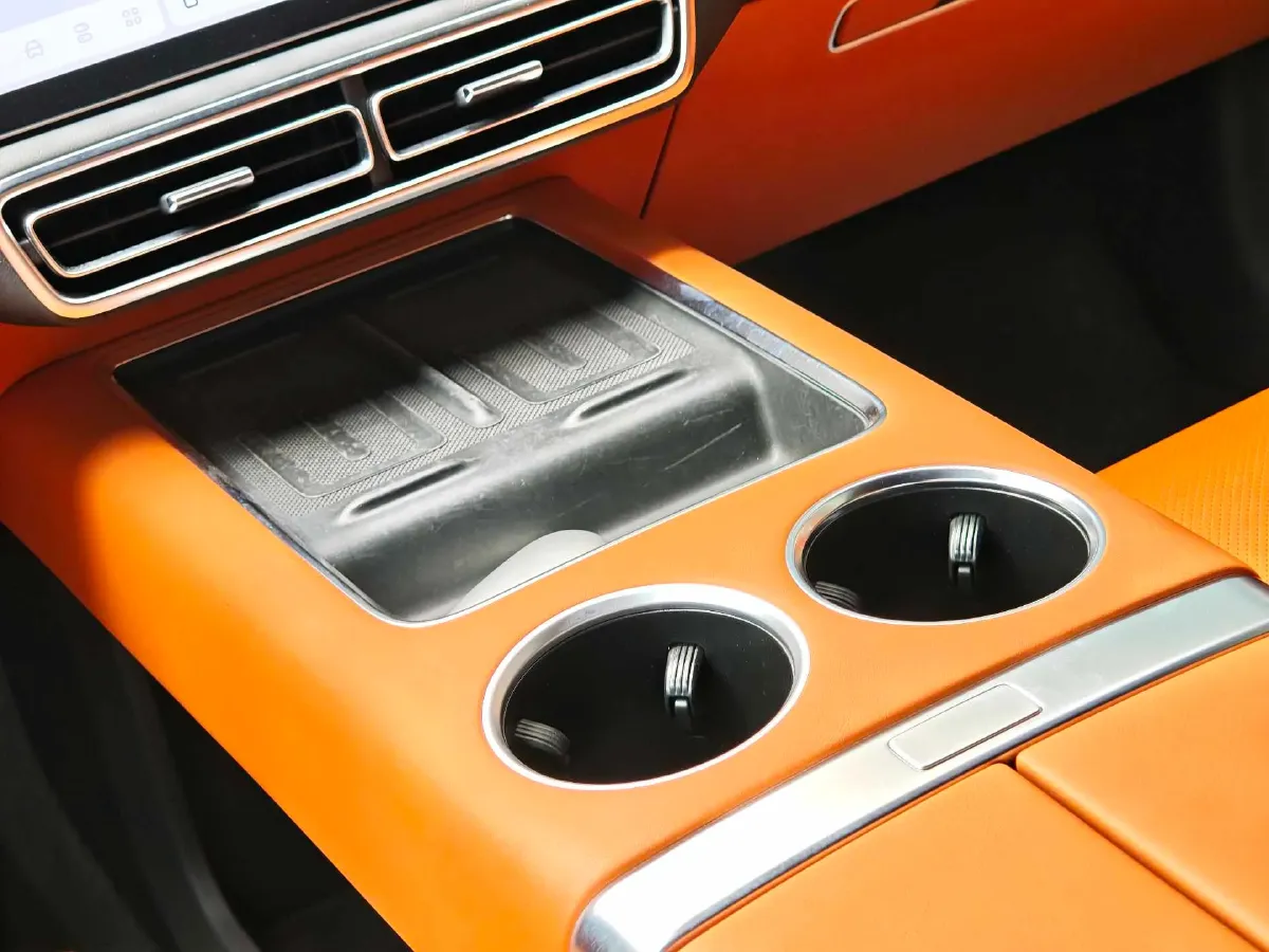 2024 Li L9 Range Extended 154HP REEV 52.3KWH,autocango,china used car exporter,china ev exporter,chinese used car exporter,chinese used ev exporter