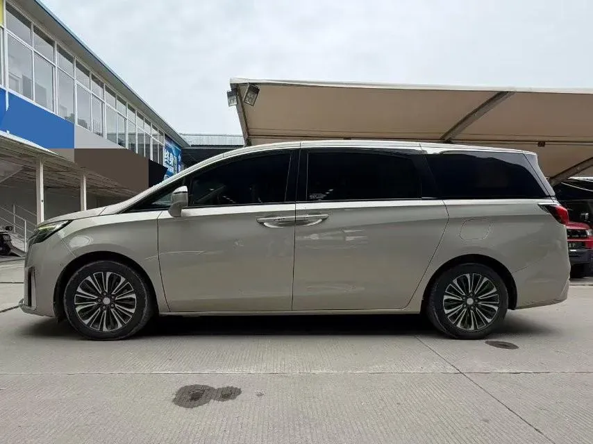 2020 Buick GL8 2.0T 237HP L4 9AT,autocango,china used car exporter,china ev exporter,chinese used car exporter,chinese used ev exporter