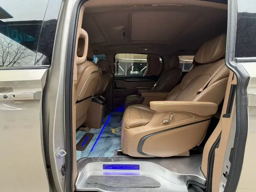 2020 Buick GL8 2.0T 237HP L4 9AT,autocango,china used car exporter,china ev exporter,chinese used car exporter,chinese used ev exporter