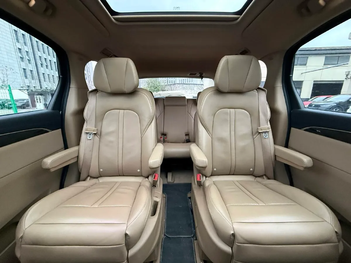 2018 Buick GL8 2.0T 260HP L4 6AT,autocango,china used car exporter,china ev exporter,chinese used car exporter,chinese used ev exporter