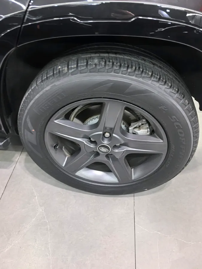 2024 Land Rover Defender 3.0T 400HP L6 8AT,autocango,china used car exporter,china ev exporter,chinese used car exporter,chinese used ev exporter