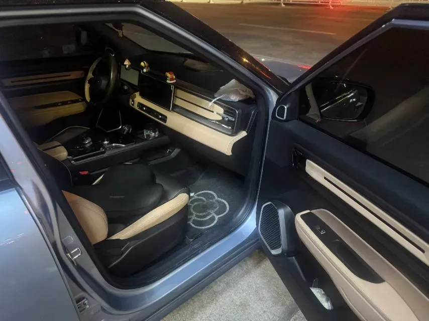 2023 Geely ICON 1.5T 181HP L4 7DCT,autocango,china used car exporter,china ev exporter,chinese used car exporter,chinese used ev exporter