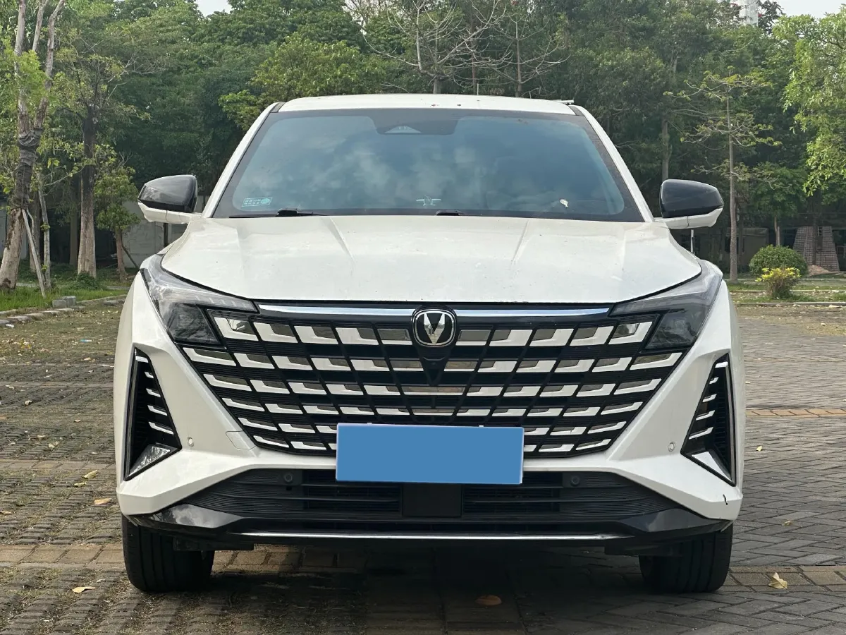 2024 ChangAn UNI-Z 1.5L 98HP L4 E-CVT PHEV 18.4KWH,autocango,china used car exporter,china ev exporter,chinese used car exporter,chinese used ev exporter