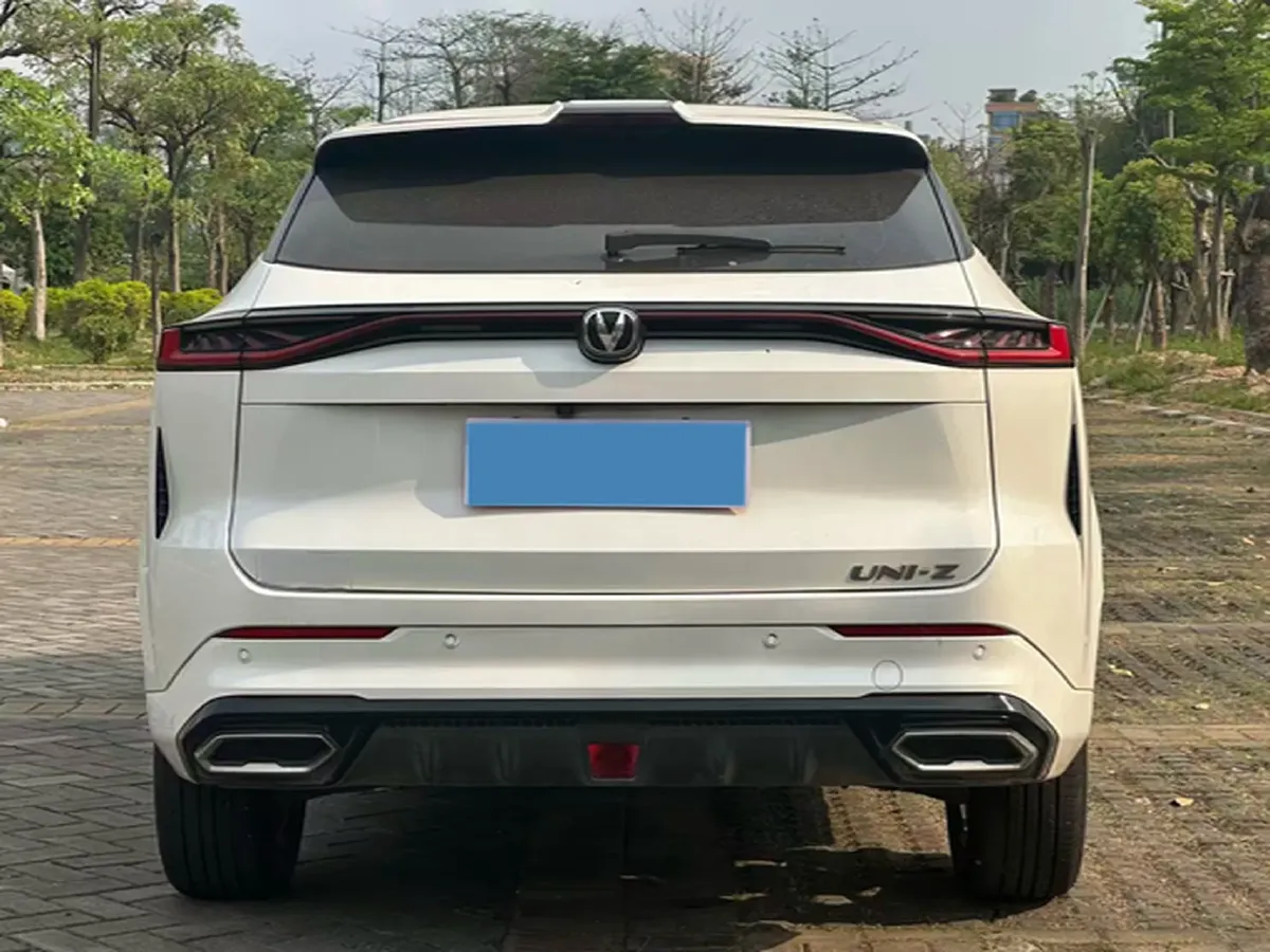 2024 ChangAn UNI-Z 1.5L 98HP L4 E-CVT PHEV 18.4KWH,autocango,china used car exporter,china ev exporter,chinese used car exporter,chinese used ev exporter