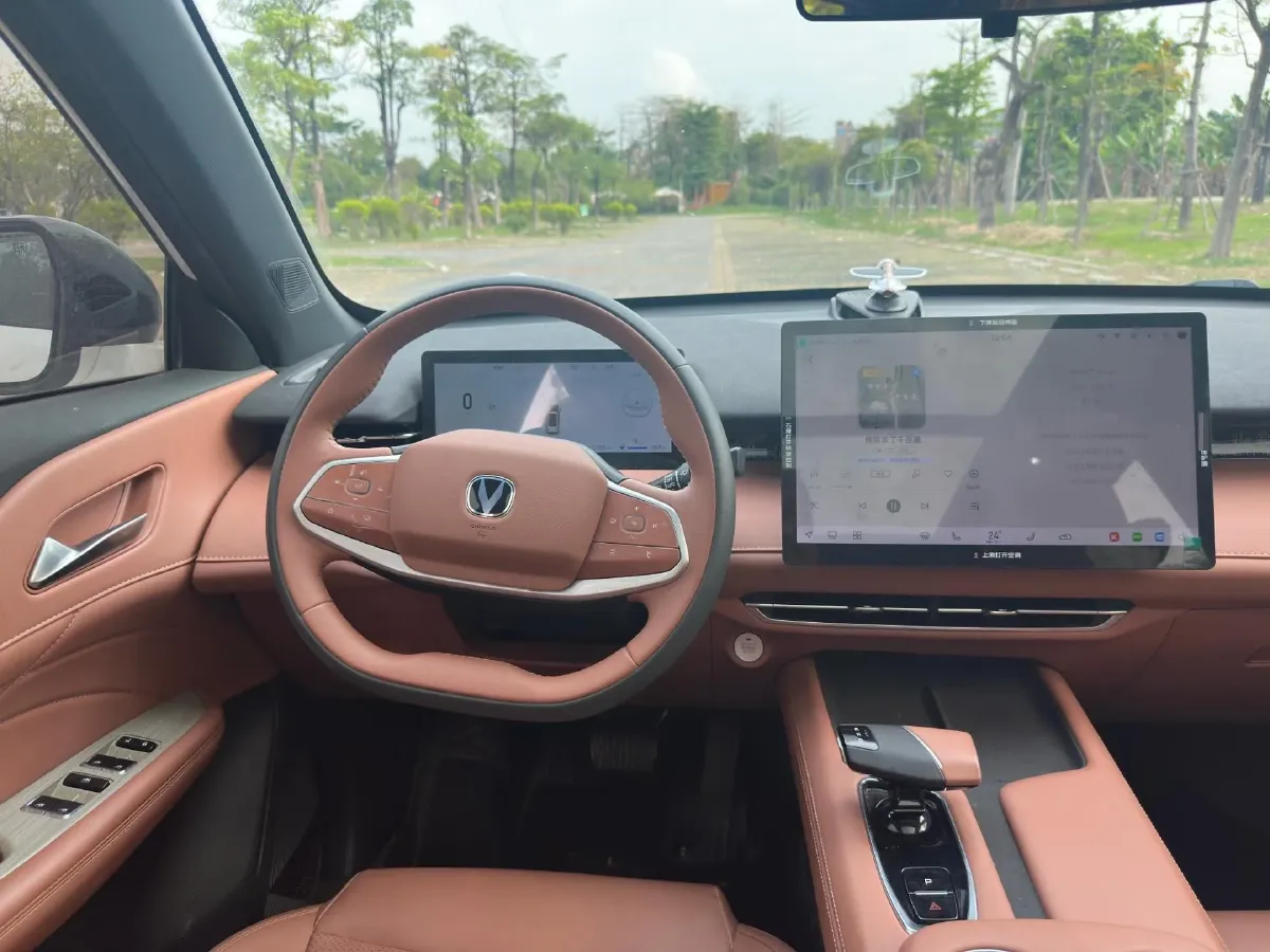 2024 ChangAn UNI-Z 1.5L 98HP L4 E-CVT PHEV 18.4KWH,autocango,china used car exporter,china ev exporter,chinese used car exporter,chinese used ev exporter