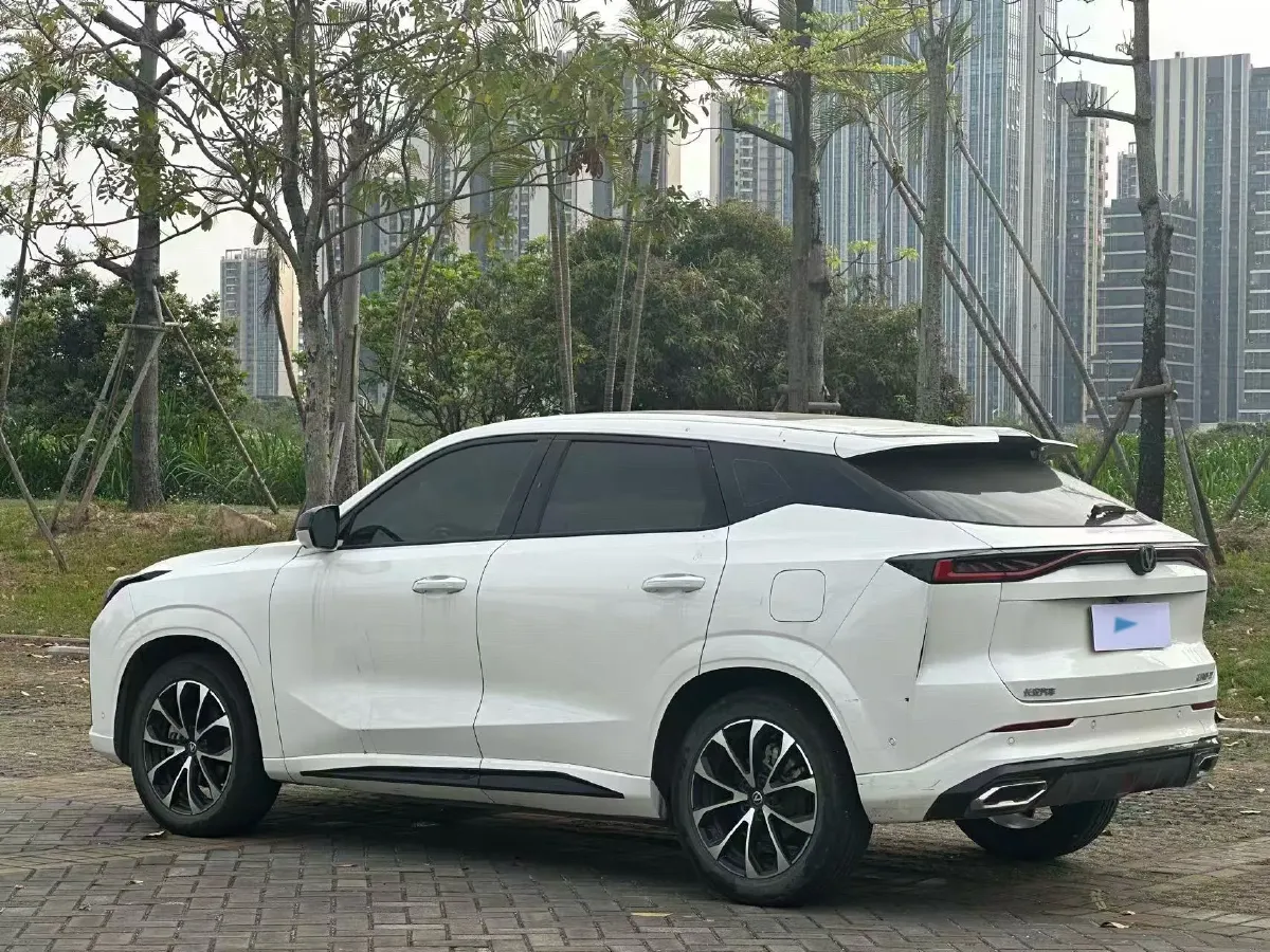 2024 ChangAn UNI-Z 1.5L 98HP L4 E-CVT PHEV 18.4KWH,autocango,china used car exporter,china ev exporter,chinese used car exporter,chinese used ev exporter