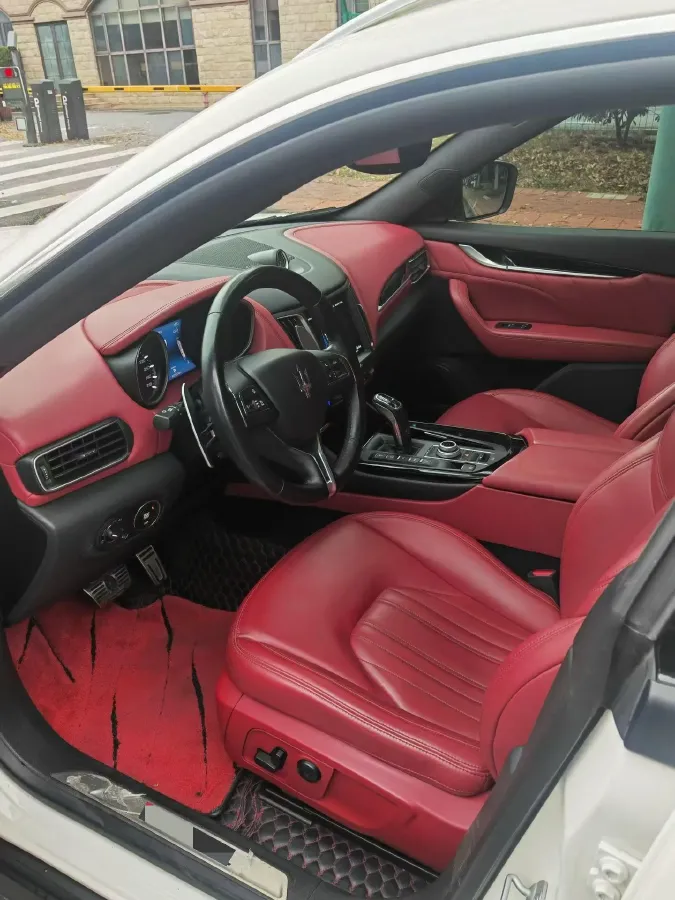 2019 Maserati Levante 3.0T 350HP V6 8AT,autocango,china used car exporter,china ev exporter,chinese used car exporter,chinese used ev exporter