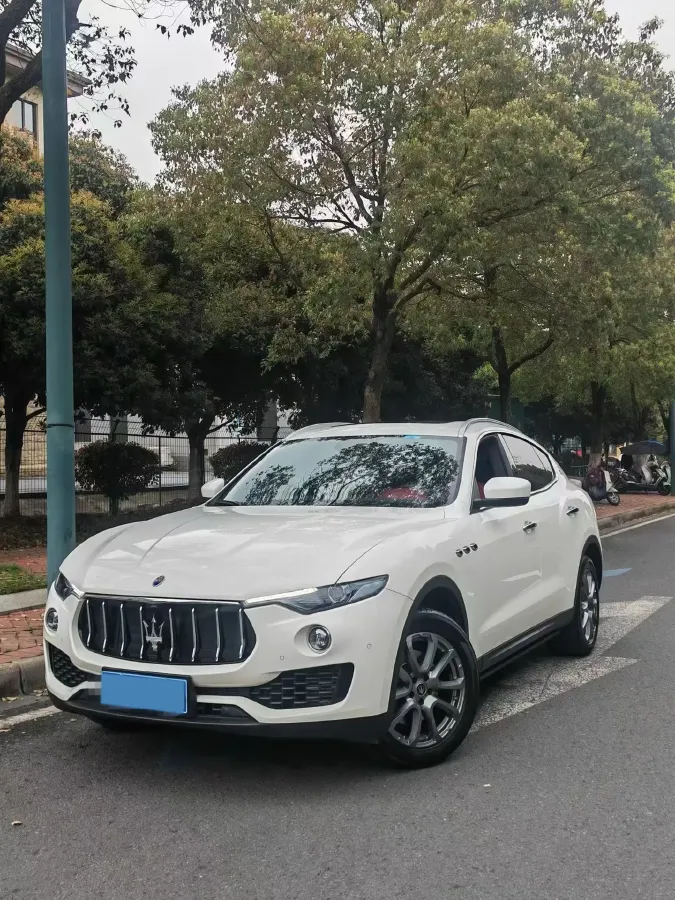 2019 Maserati Levante 3.0T 350HP V6 8AT,autocango,china used car exporter,china ev exporter,chinese used car exporter,chinese used ev exporter