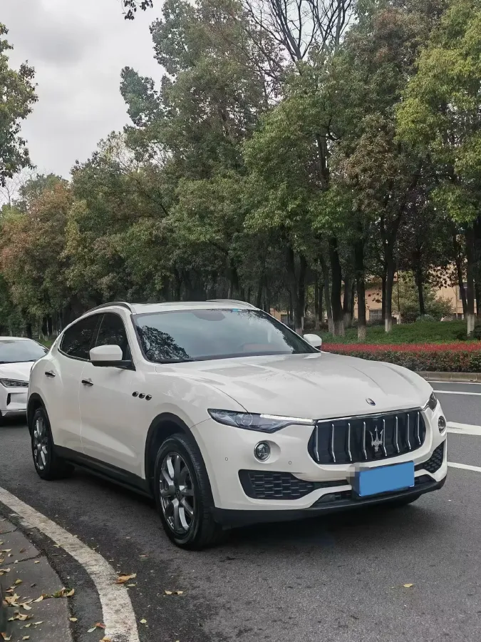 2019 Maserati Levante 3.0T 350HP V6 8AT,autocango,china used car exporter,china ev exporter,chinese used car exporter,chinese used ev exporter