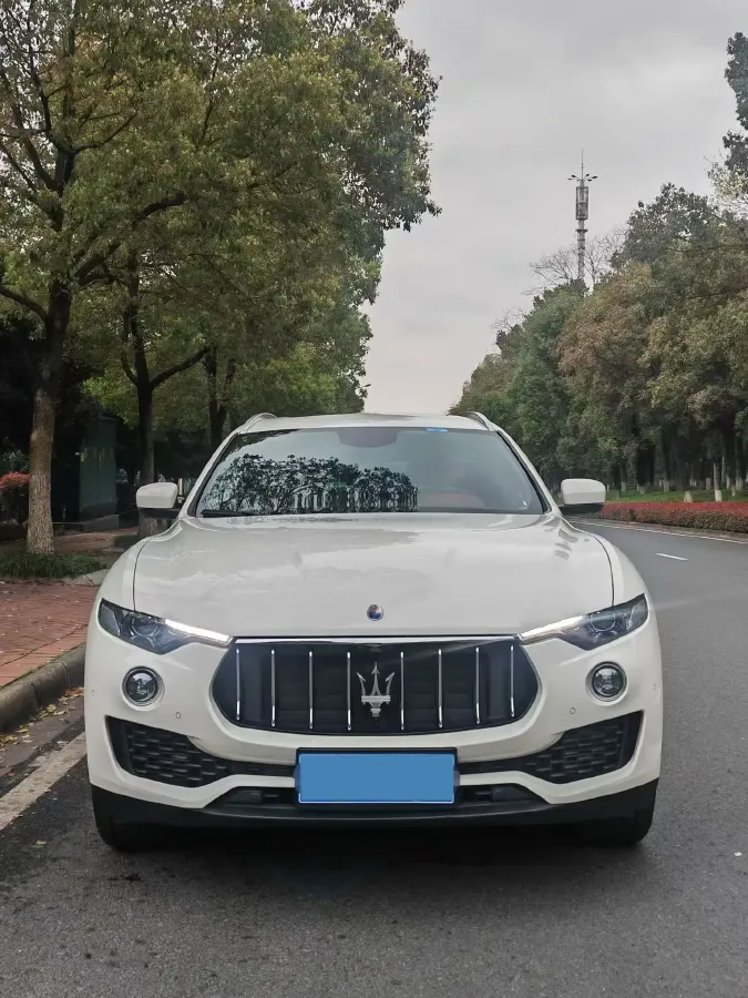 2019 Maserati Levante 3.0T 350HP V6 8AT,autocango,china used car exporter,china ev exporter,chinese used car exporter,chinese used ev exporter