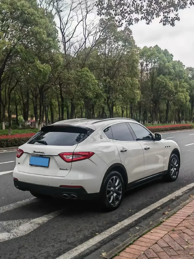 2019 Maserati Levante 3.0T 350HP V6 8AT,autocango,china used car exporter,china ev exporter,chinese used car exporter,chinese used ev exporter