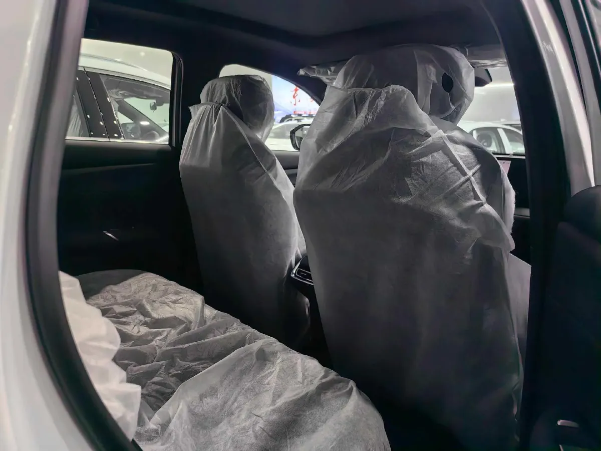 2025 ChangAn CS75 Plus 1.5T 192HP L4 8AT,autocango,china used car exporter,china ev exporter,chinese used car exporter,chinese used ev exporter