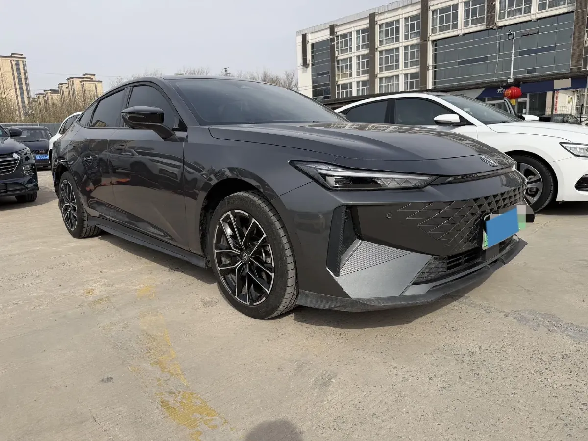 2024 ChangAn UNI-V iDD 1.5L 110HP L4 E-CVT PHEV 18.99KWH,autocango,china used car exporter,china ev exporter,chinese used car exporter,chinese used ev exporter