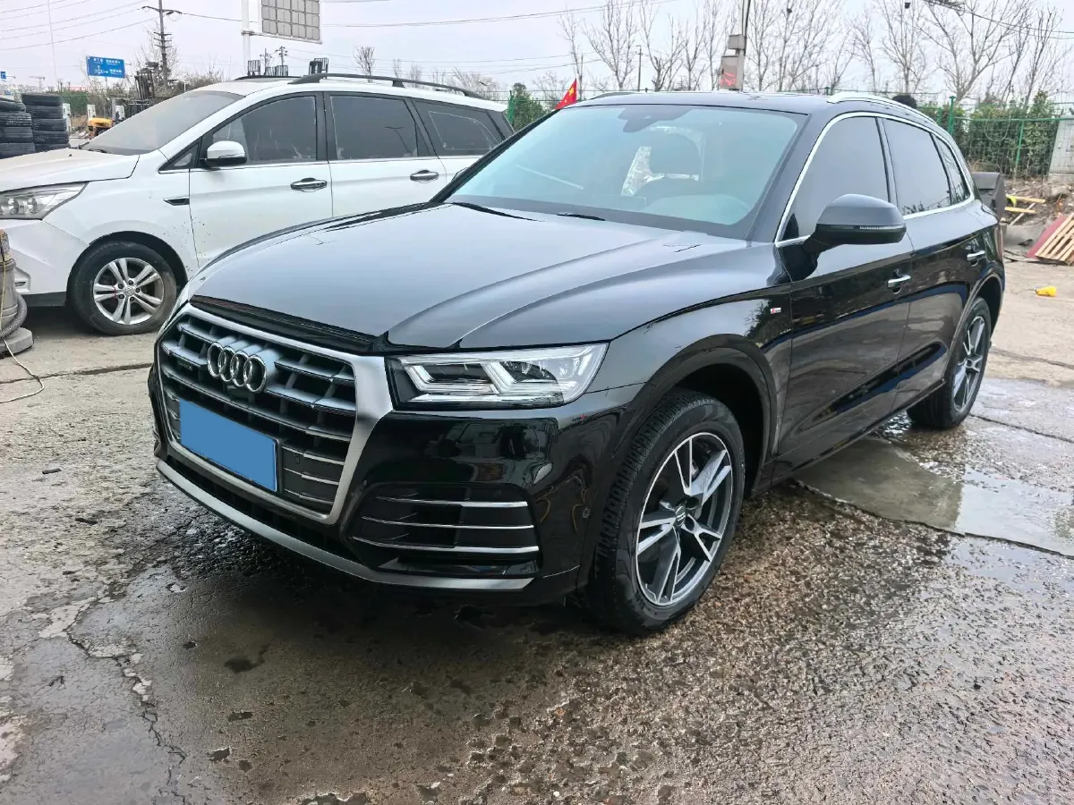 2020 Audi Q5L 2.0T 252HP L4 7DCT,autocango,china used car exporter,china ev exporter,chinese used car exporter,chinese used ev exporter