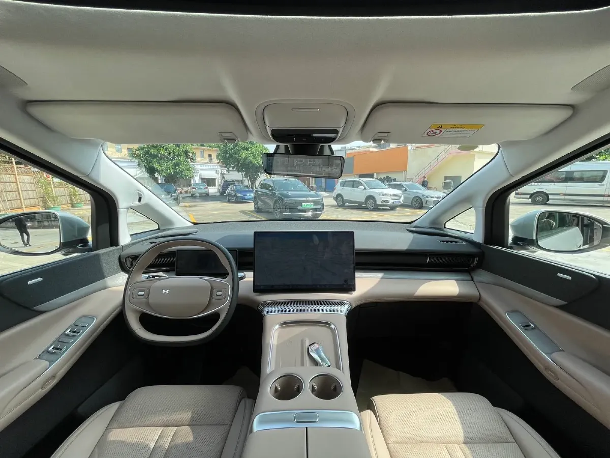 2024 Xpeng X9 BEV 101.5KWH,autocango,china used car exporter,china ev exporter,chinese used car exporter,chinese used ev exporter