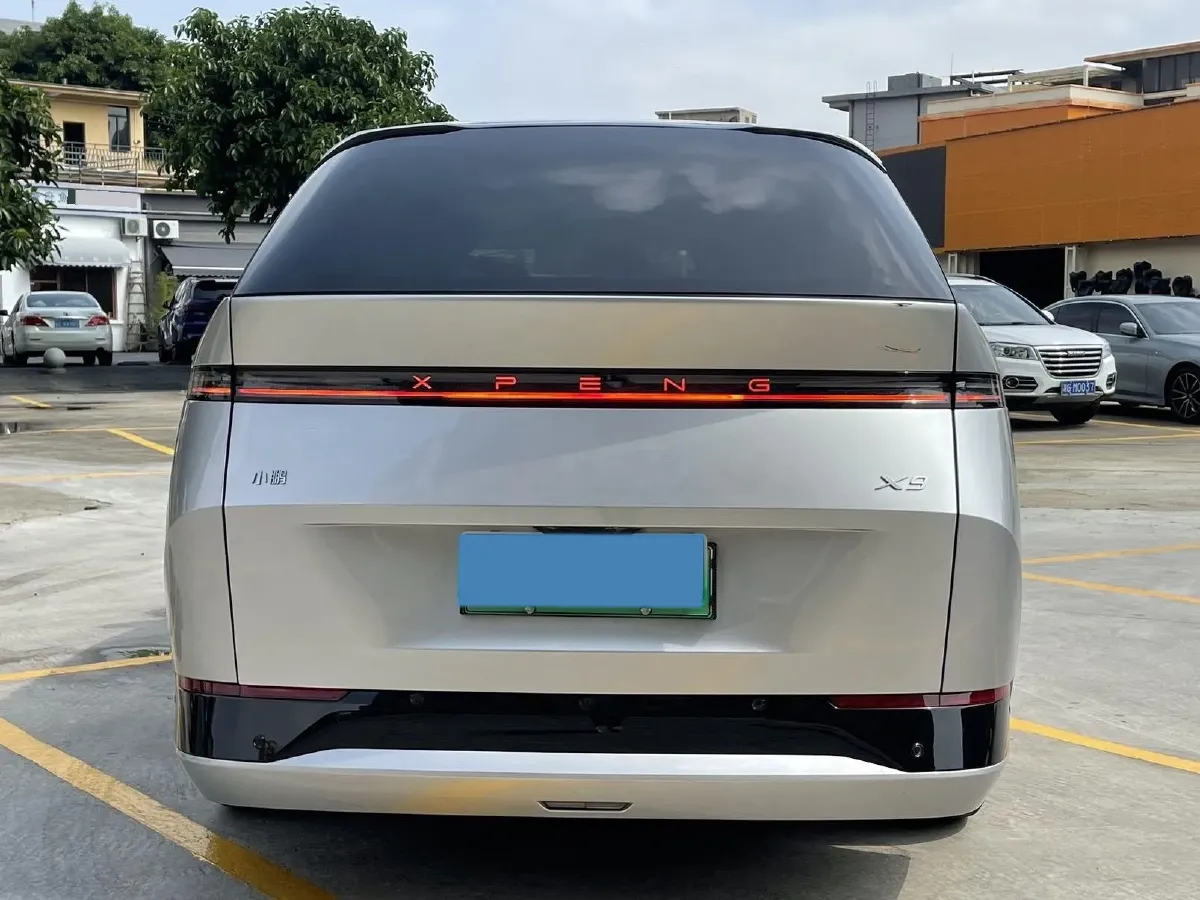 2024 Xpeng X9 BEV 101.5KWH,autocango,china used car exporter,china ev exporter,chinese used car exporter,chinese used ev exporter