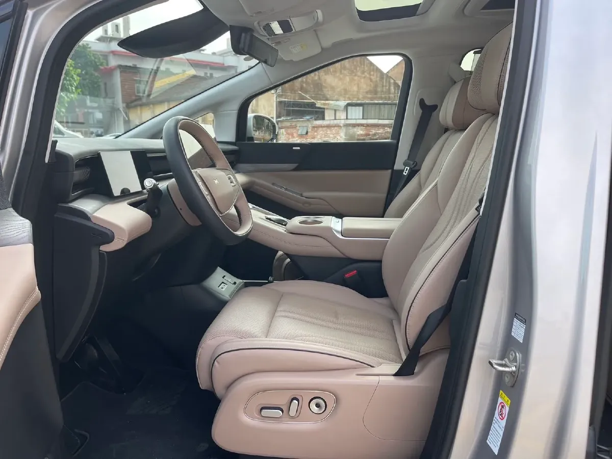 2024 Xpeng X9 BEV 101.5KWH,autocango,china used car exporter,china ev exporter,chinese used car exporter,chinese used ev exporter