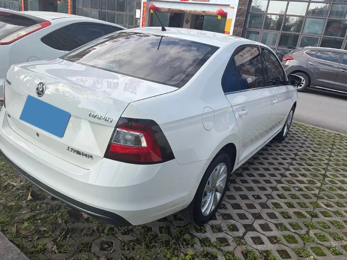 2018 Skoda Rapid 1.6L 110HP L4 5MT,autocango,china used car exporter,china ev exporter,chinese used car exporter,chinese used ev exporter