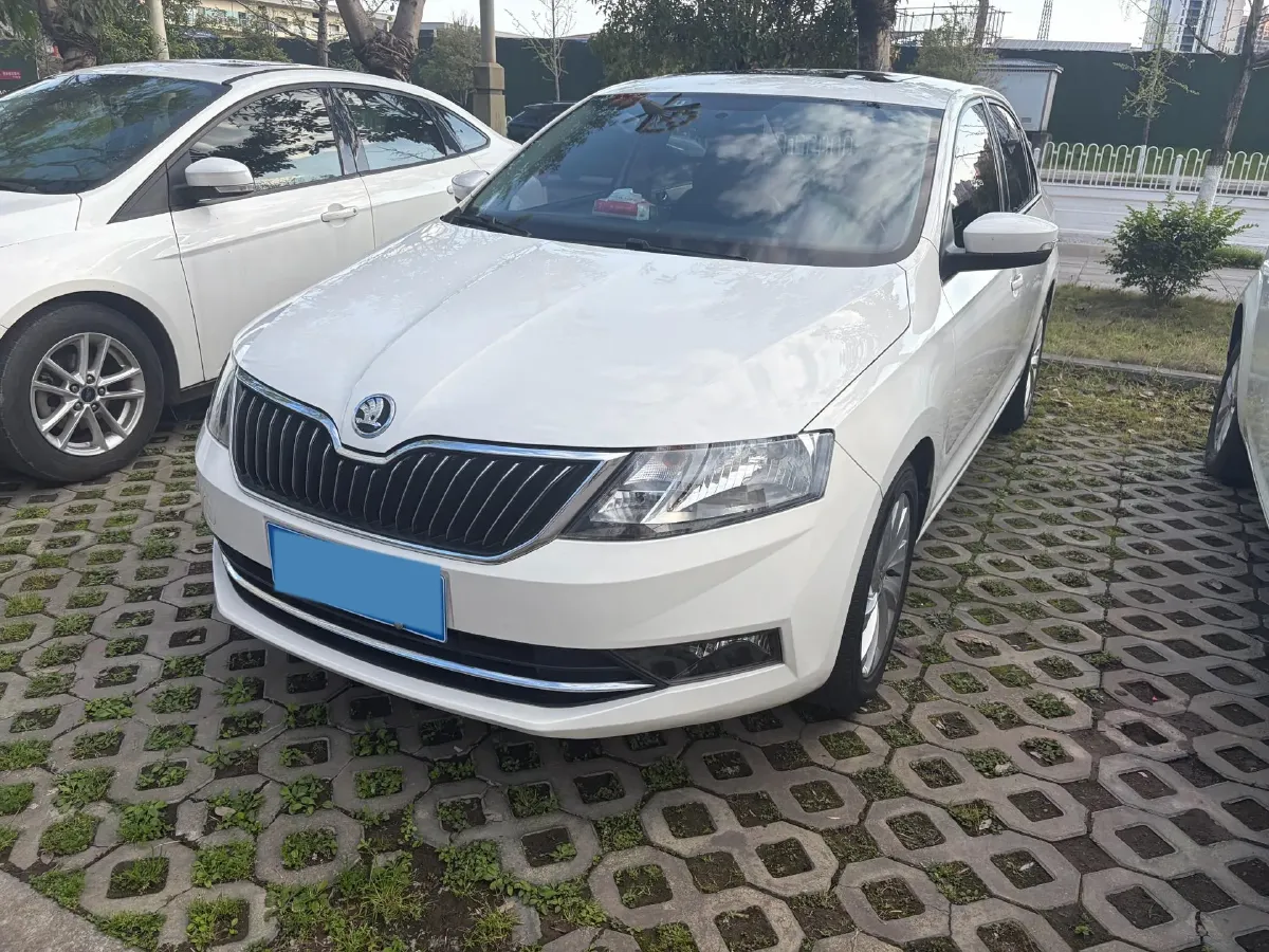 2018 Skoda Rapid 1.6L 110HP L4 5MT,autocango,china used car exporter,china ev exporter,chinese used car exporter,chinese used ev exporter